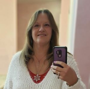 Meet your Posher, Debra